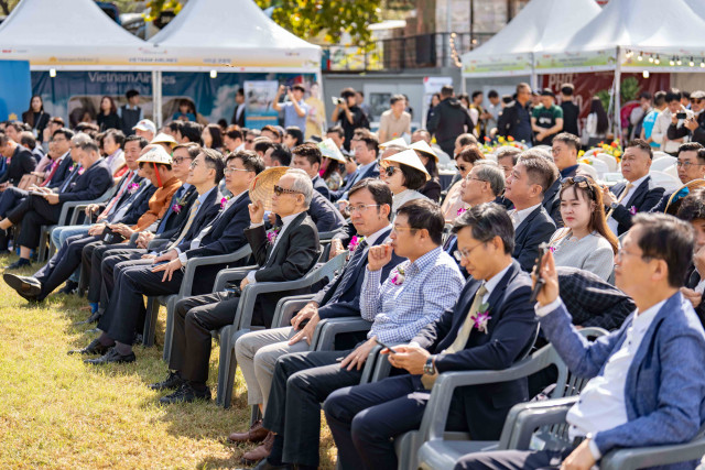 행사에 참석한 한국, 베트남 인사