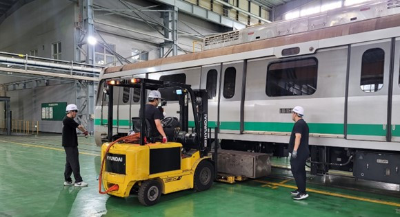 LTO 배터리 장착 중인 대전 1호선 중전철